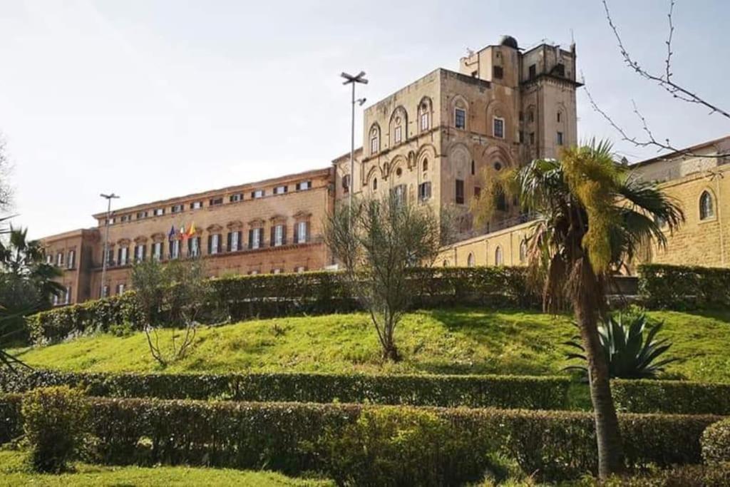 Sofia'S Apt Loft Incantevole Con Terrazza Privata Palermo Dış mekan fotoğraf